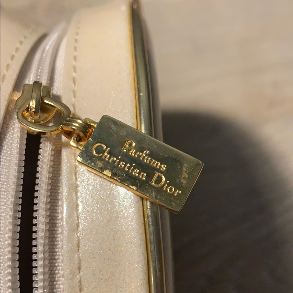DIOR Round Pouch❣️ - Picture 3 of 6